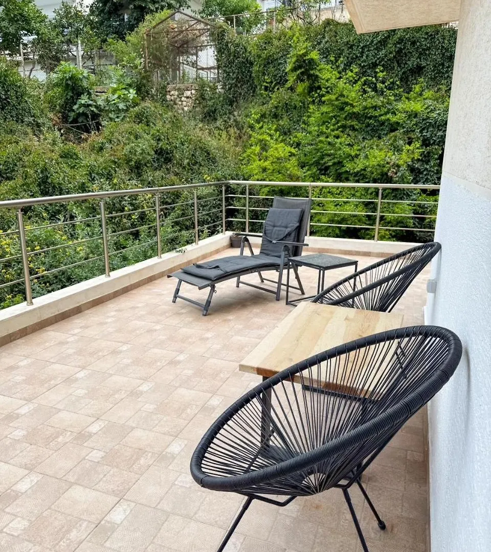 Ani Apartment Sarandë 0*,